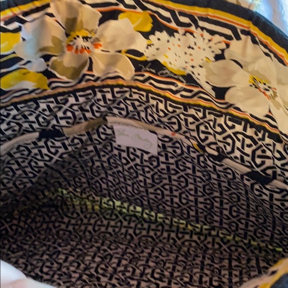 Small tote in Dogwood pattern - Picture 4 of 5